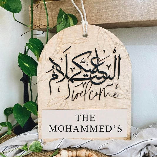 "Welcome" Hanging Door Sign